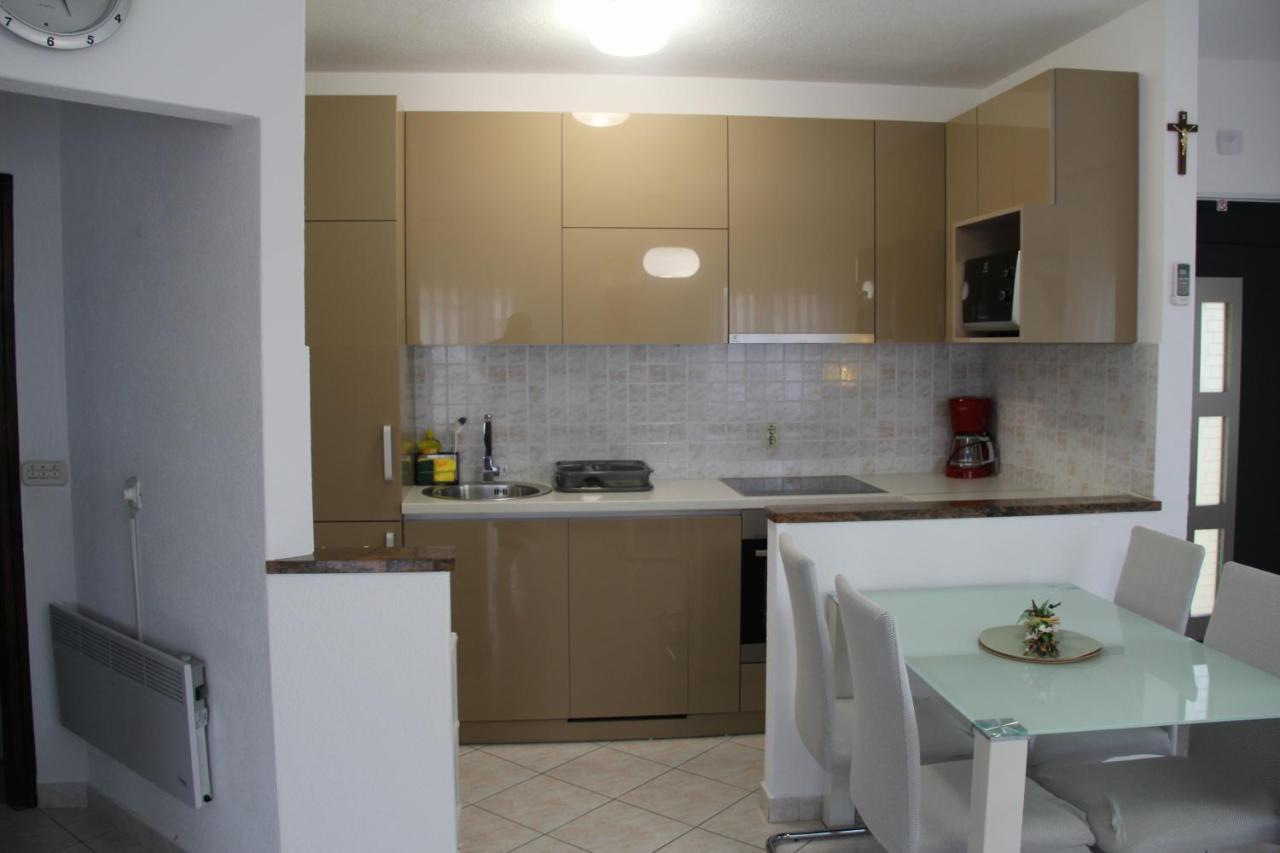 Apartment Zarko Vrsar Exterior photo